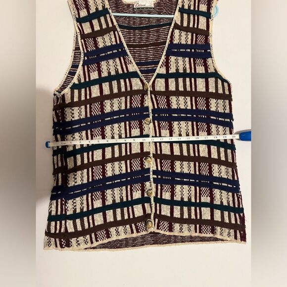 Striped Knit Vest with Button Details - Picture 4 of 5